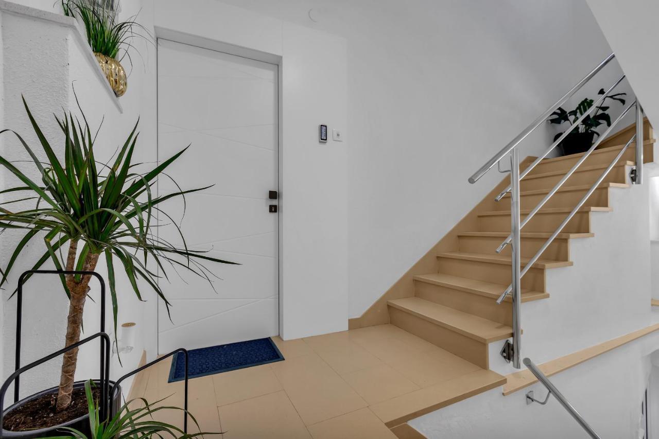 Luxury City Center Apartments ماكارسكا المظهر الخارجي الصورة